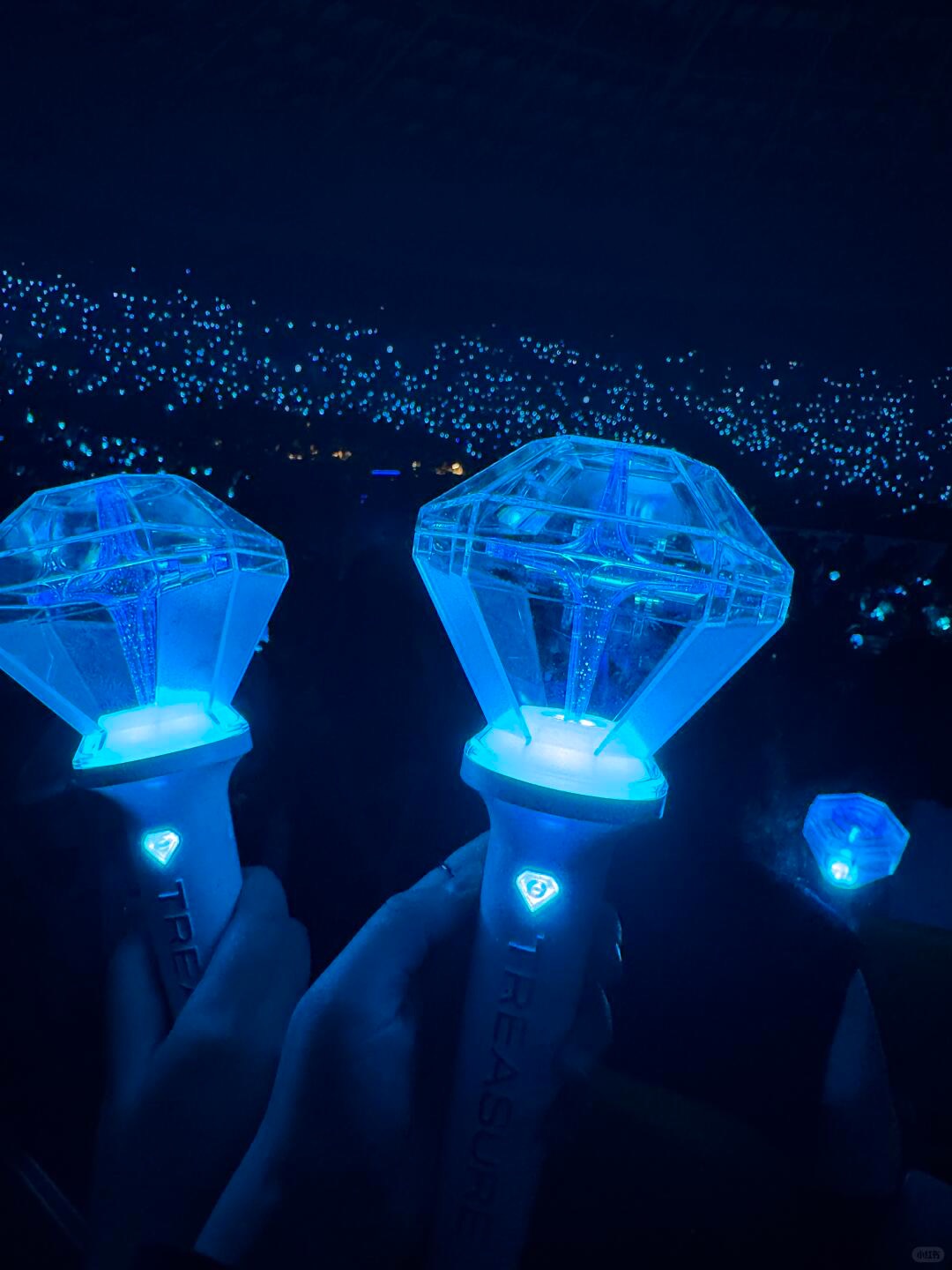 TREASURE OFFICIAL LIGHT STICK 官方應援手燈 寶石盒手燈 Ver.2
