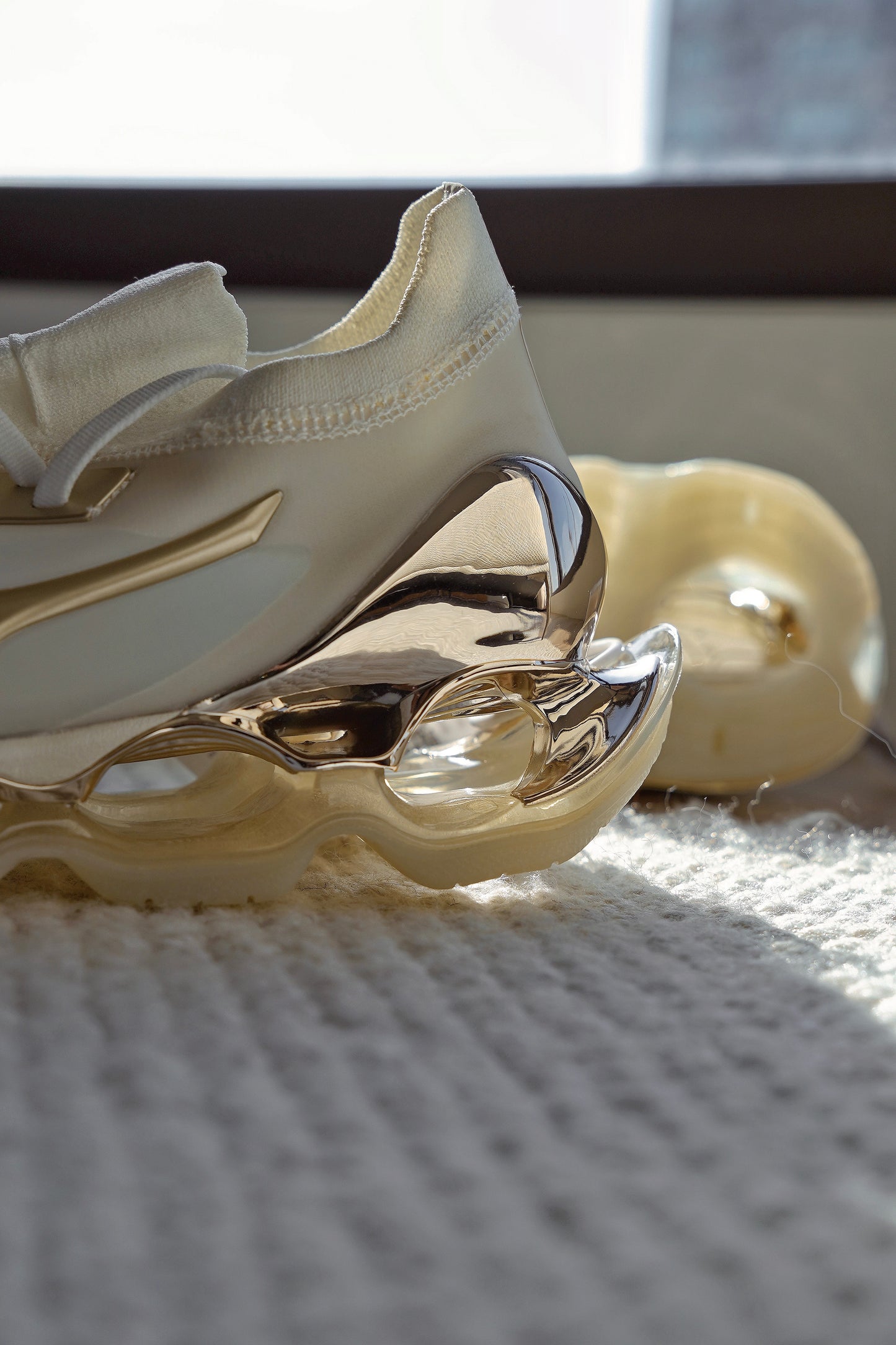 Sorayama x Mizuno Wave Prophecy空山基X美津濃