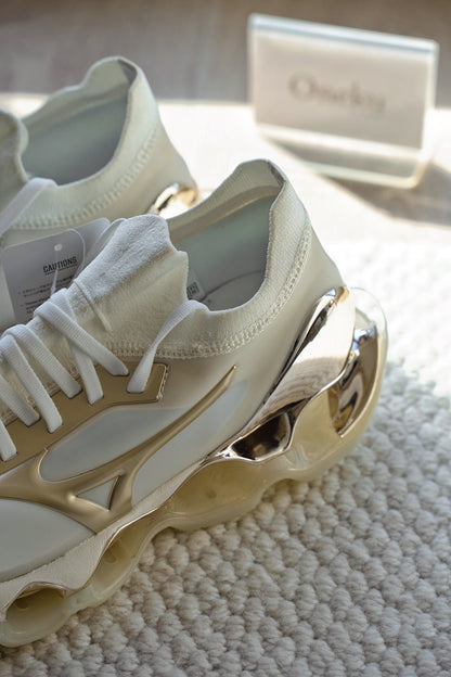 Sorayama x Mizuno Wave Prophecy空山基X美津濃