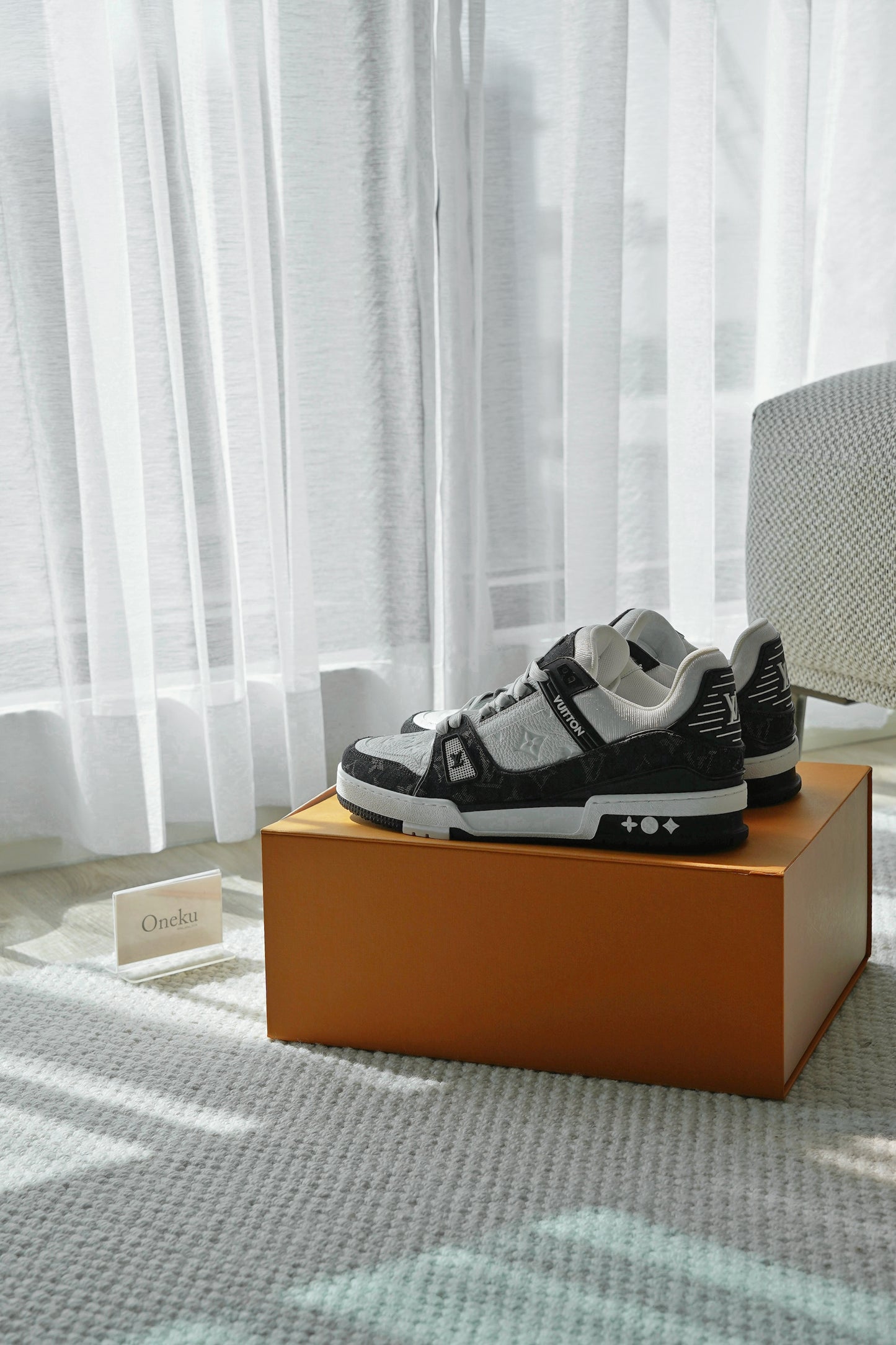 『ONEKU』 Louis Vuitton Trainer Line Sneaker "Black"老花黑色牛仔布