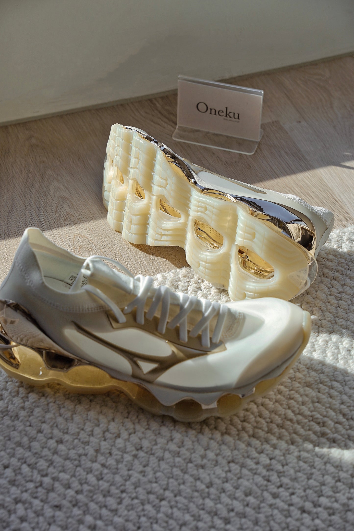 Sorayama x Mizuno Wave Prophecy空山基X美津濃