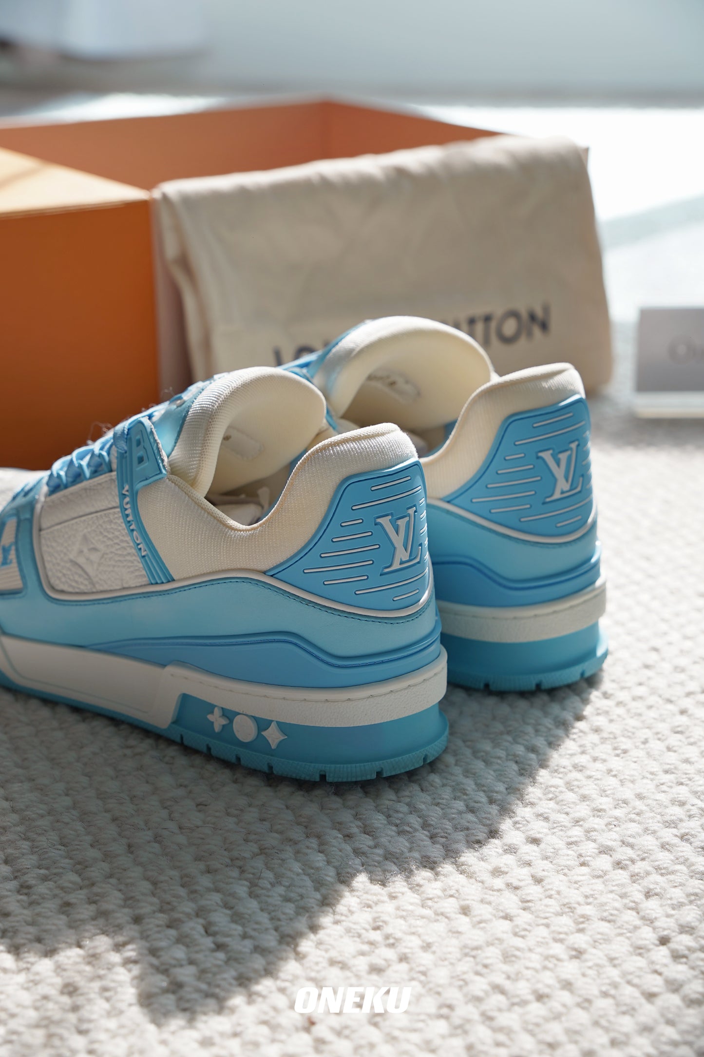『ONEKU』 Louis Vuitton Trainer Sneaker "天空藍"「二手商品」