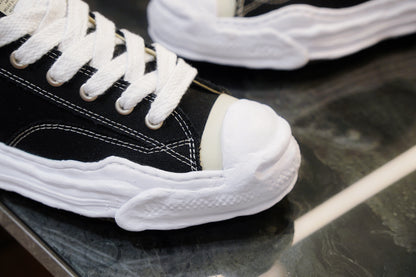 『ONEKU』 Maison Mihara Yasuhiro Original Low  "Black"三原康裕 時尚板鞋 溶膠底