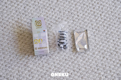 『ONEKU』 Be@rbrick庫柏力克熊42代與43代「25週年限定盲盒100%」-客換區-
