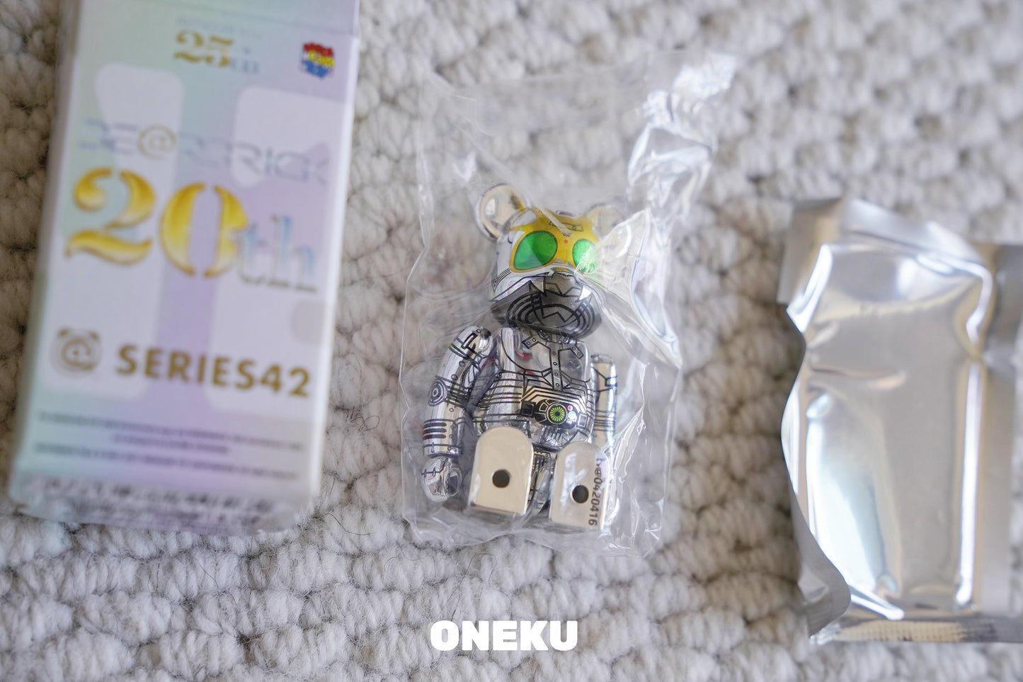 『ONEKU』 Be@rbrick庫柏力克熊42代與43代「25週年限定盲盒100%」-客換區-