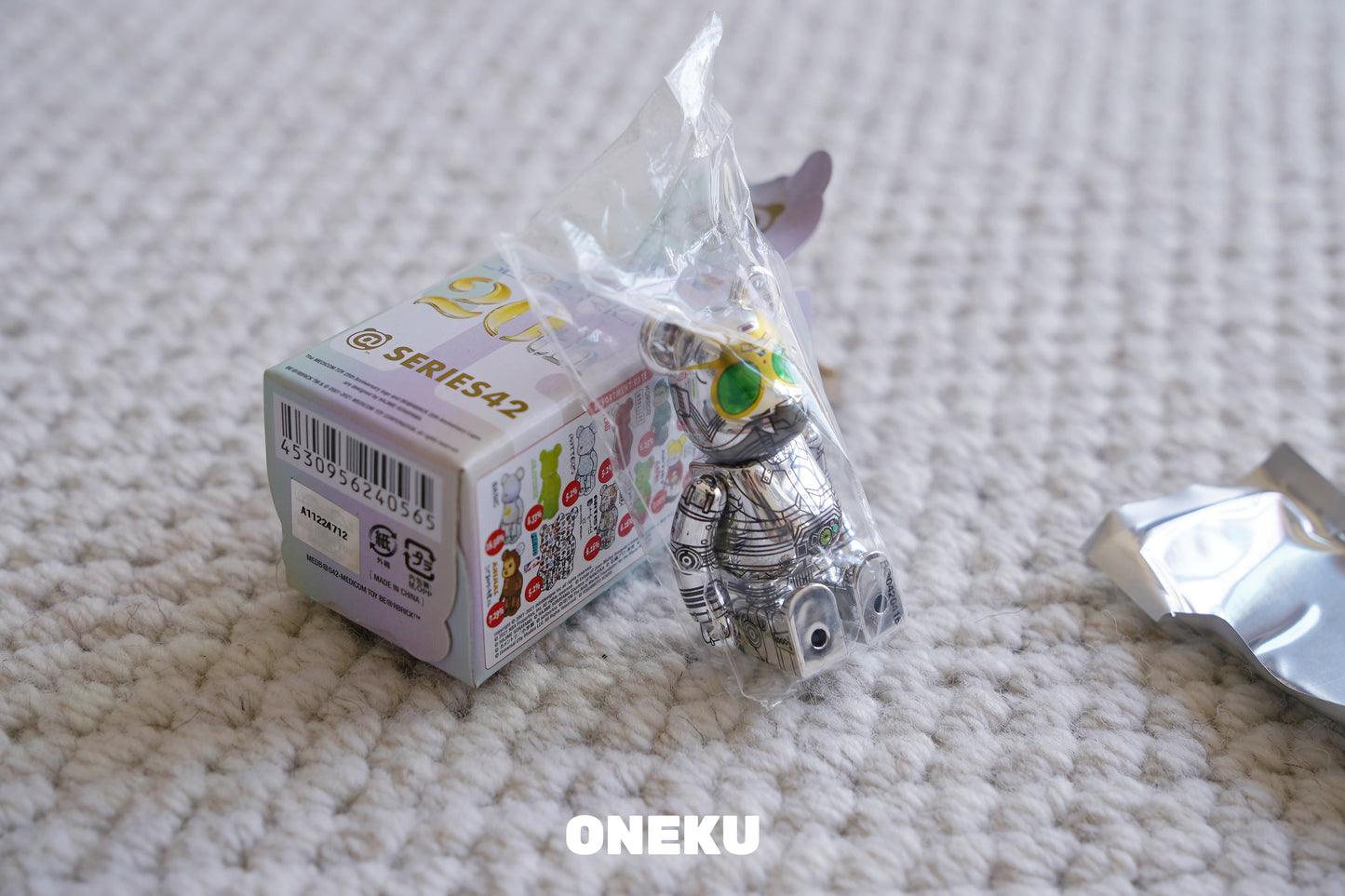 『ONEKU』 Be@rbrick庫柏力克熊42代與43代「25週年限定盲盒100%」-客換區-