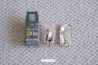 『ONEKU』 Be@rbrick庫柏力克熊42代與43代「25週年限定盲盒100%」-客換區-