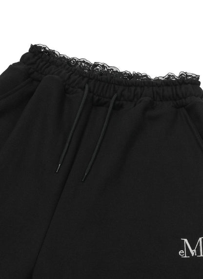 MUCENT ASTO LACE SAGGING JOGGER PANTS 蕾絲拼接落檔縮口褲 2色