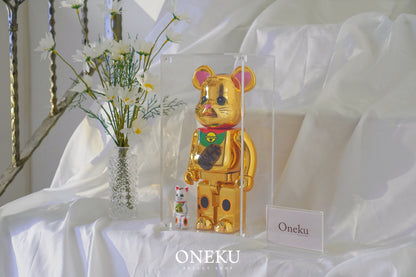 『ONEKU』 Be@rbrick 500%磁吸式高透光-壓克力展示盒-「兔耳造型也不怕！」