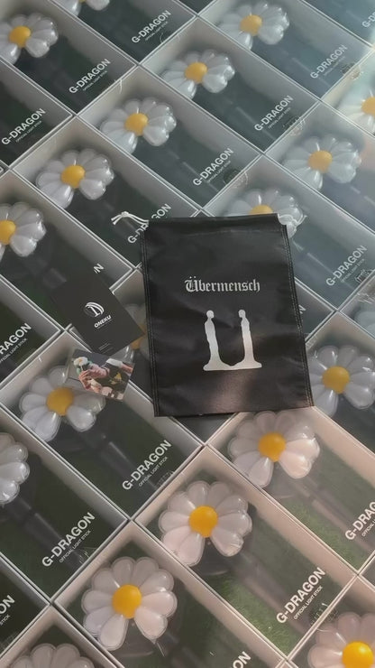 G-DRAGON Ubermensch Official Light Stick  지드래곤 위버멘쉬 공식 응원봉 官方應援手燈
